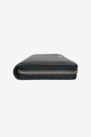 Gucci Leather Logo Zip Wallet - Designer Wallets at The Find Luxury Resale - Vancouver, Canada