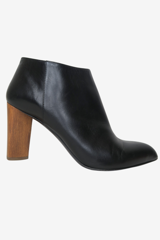 Yves Saint Laurent Black Leather Heels Boots sz 38 - Designer boots at The Find Luxury Resale - Vancouver, Canada