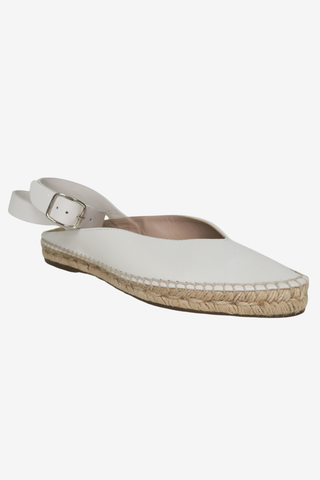 Stuart Weitzman White Flats sz 8