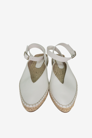 Stuart Weitzman White Flats sz 8