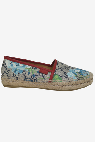 Gucci Logo Espadrilles sz 37 - Designer shoes at The Find Luxury Resale - Vancouver, Canada