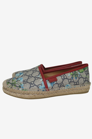 Gucci Logo Espadrilles sz 37 - Designer shoes at The Find Luxury Resale - Vancouver, Canada