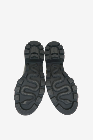 Gucci Lace Up Boots Sz 38 - Designer shoes at The Find Luxury Resale - Vancouver, Canada