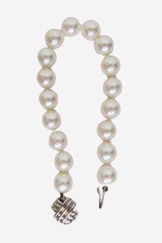 Tiffany & Co Pearl Bracelet Signature X Clasp - Designer Bracelets at The Find Luxury Resale - Vancouver, Canada