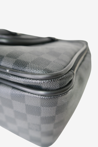 Louis Vuitton Damier Messenger Bag