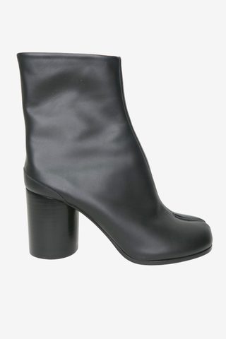 Maison Margiela Tabi 80 Ankle Boots sz 37 - Designer shoes at The Find Luxury Resale - Vancouver, Canada