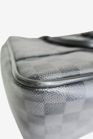 Louis Vuitton Damier Messenger Bag