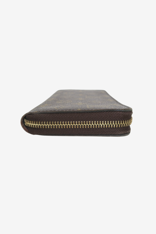 Louis Vuitton Monogram Zippy Wallet - Designer Wallets at The Find Luxury Resale - Vancouver, Canada