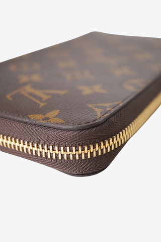 Louis Vuitton Maxi Wallet - Designer wallet at The Find Luxury Resale - Vancouver, Canada