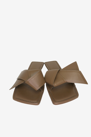 Acne Studio Slides sz 38 - Designer sandals at The Find Luxury Resale - Vancouver, Canada