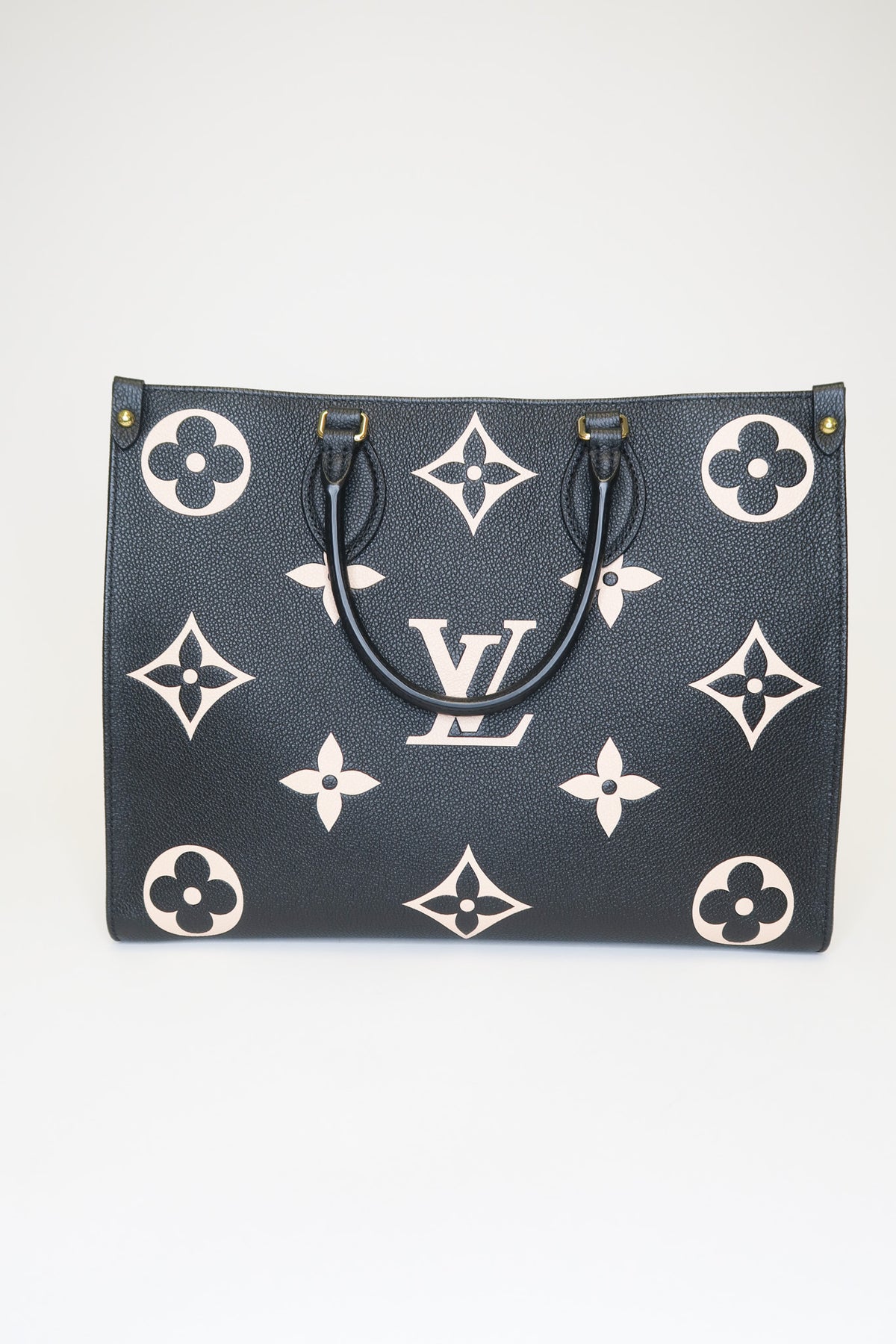 Louis Vuitton Monogram Giant Bicolor Empreinte OntheGo MM