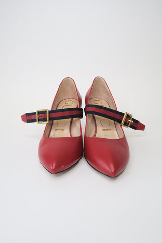 Gucci Web Accent Leather Pumps sz 35.5 - Designer Pumps at The Find Luxury Resale - Vancouver, Canada