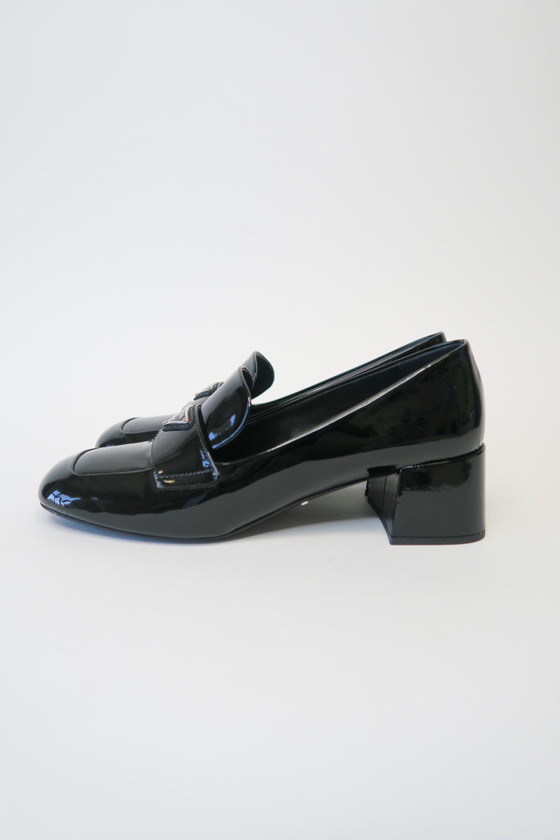 Prada Patent Leather Accents Loafers sz 38