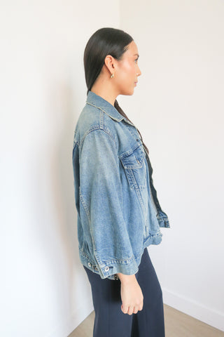 Sacai Denim Jacket sz L - Designer Jackets at The Find Luxury Resale - Vancouver, Canada