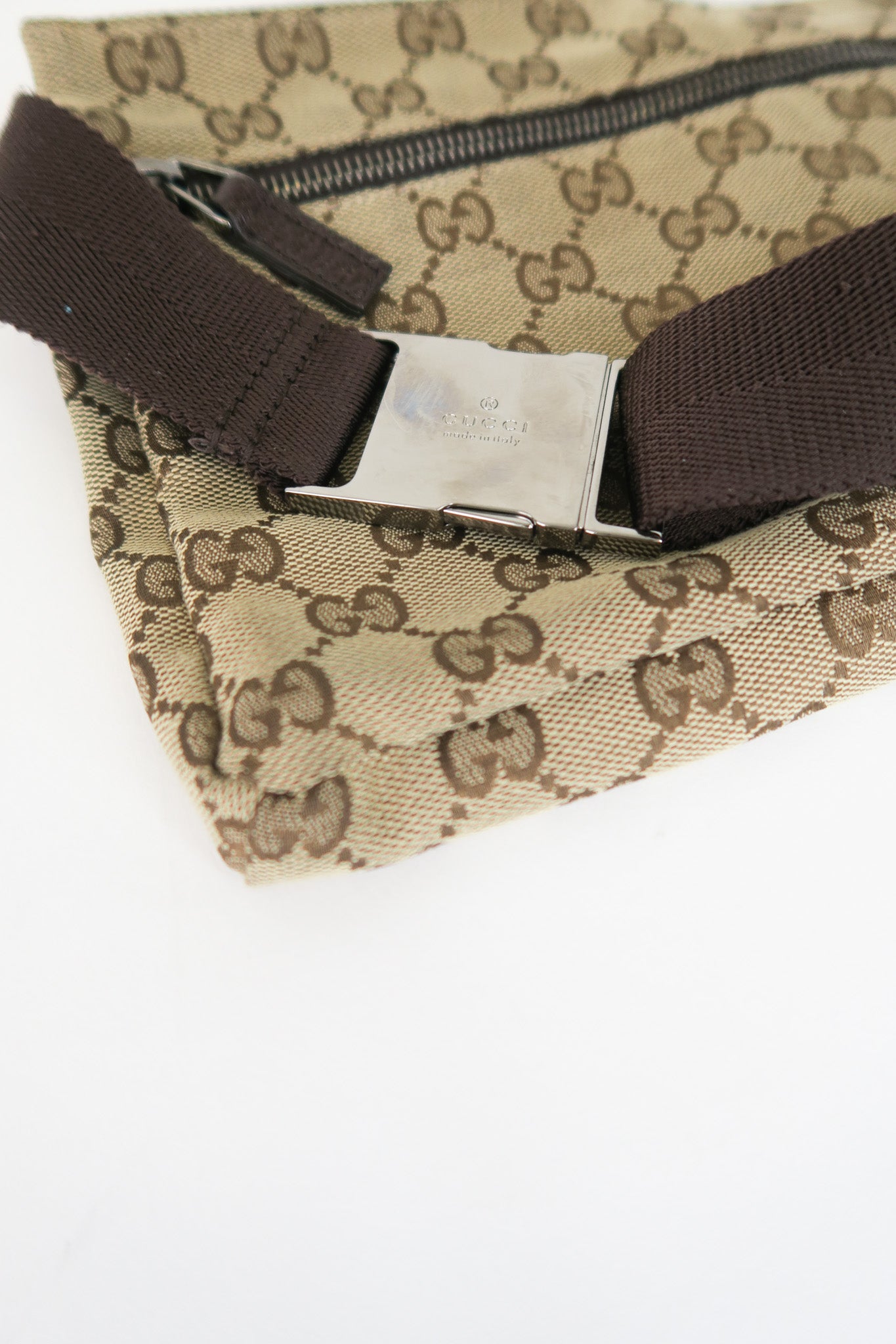 Gucci gg canvas shops belt bag