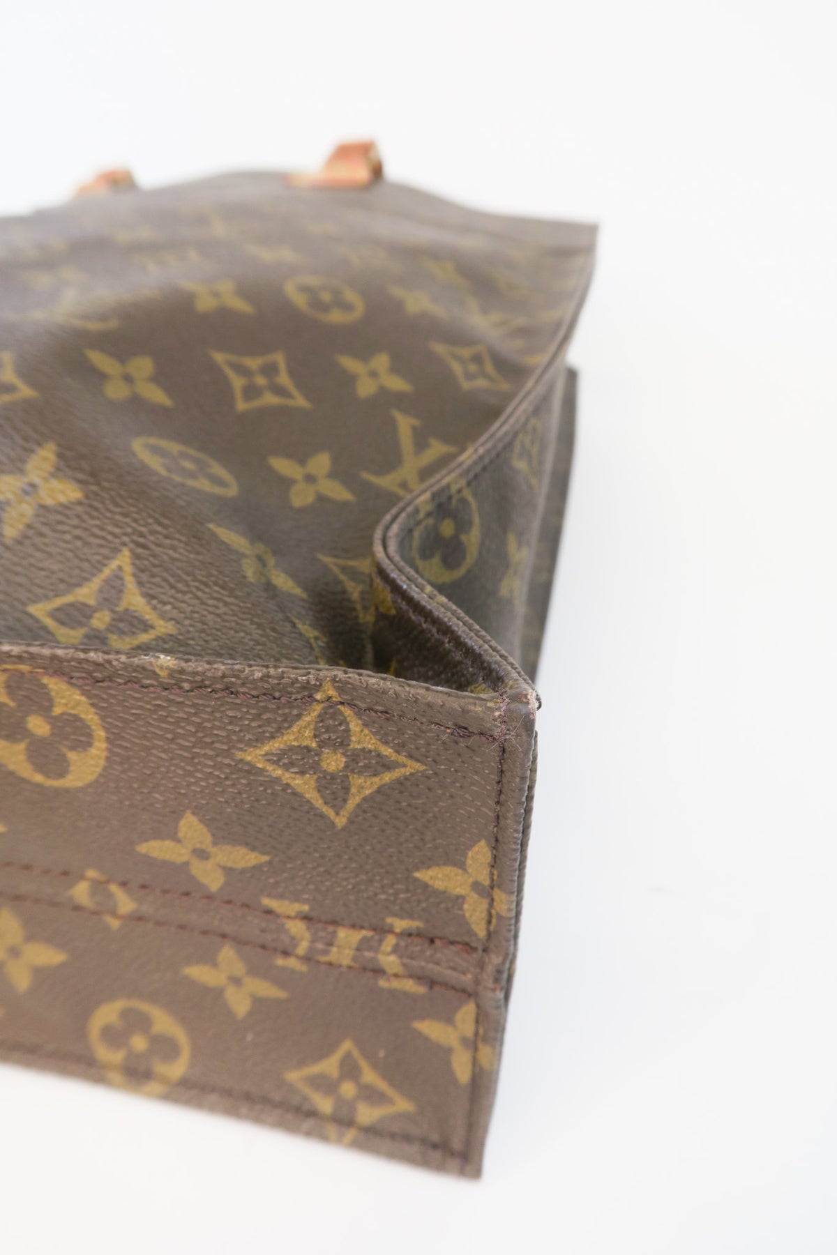 Louis Vuitton Sac Plat