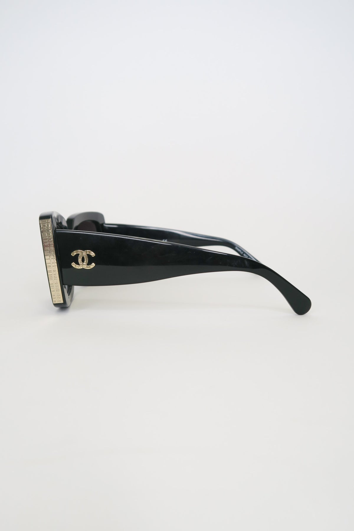 Chanel Interlocking CC Logo Oversize Sunglasses