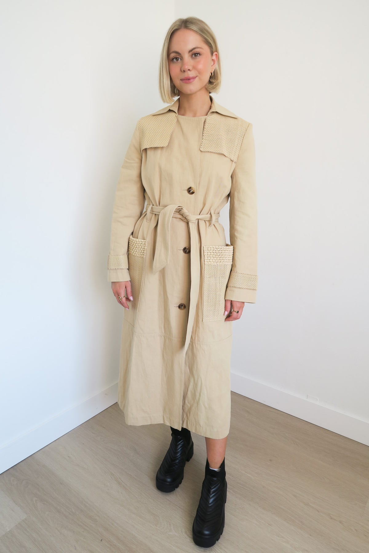 Nanushka Trench Coat sz XS