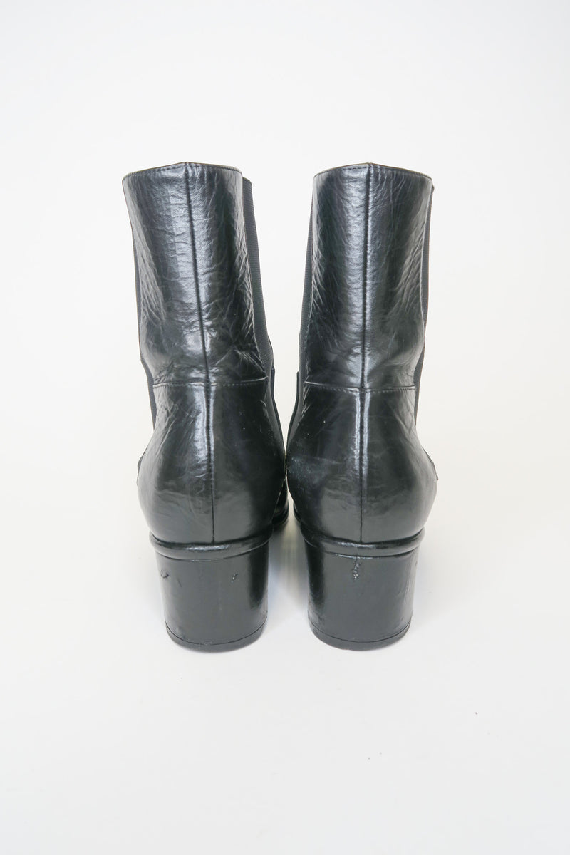 Chanel Interlocking CC Logo Chelsea Boots sz 36