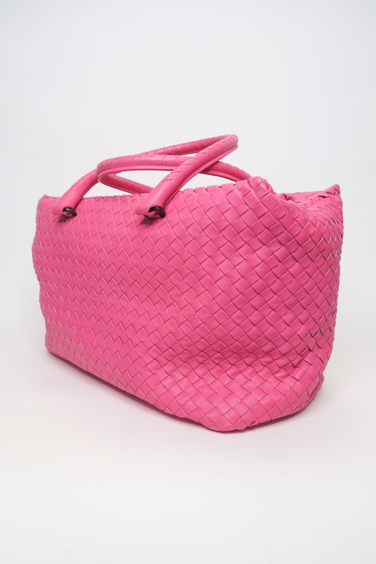 Bottega Veneta Intrecciato Medium Cesta Tote