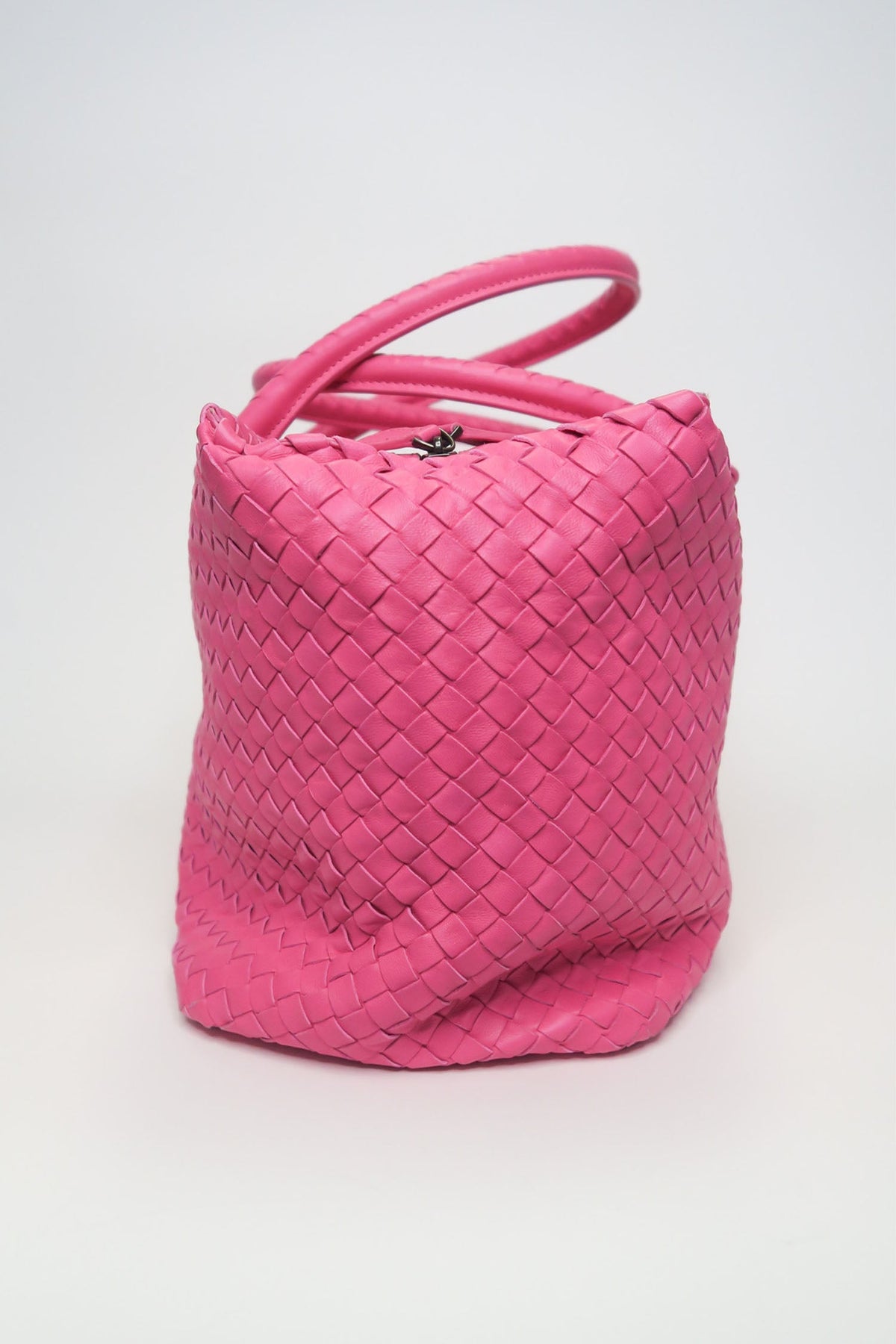 Bottega Veneta Intrecciato Medium Cesta Tote