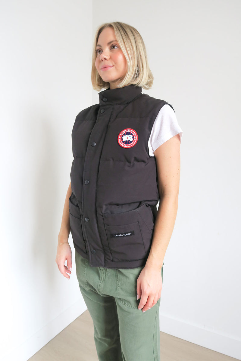 Canada Goose Down Vest sz XS