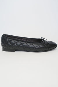 Chanel Interlocking CC Logo Leather Flats sz 39