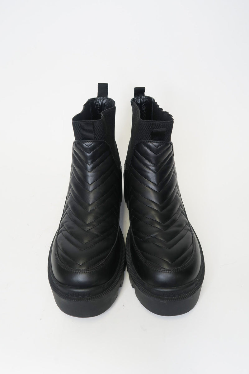 Gucci  GG Logo Leather Chelsea Boots sz 38