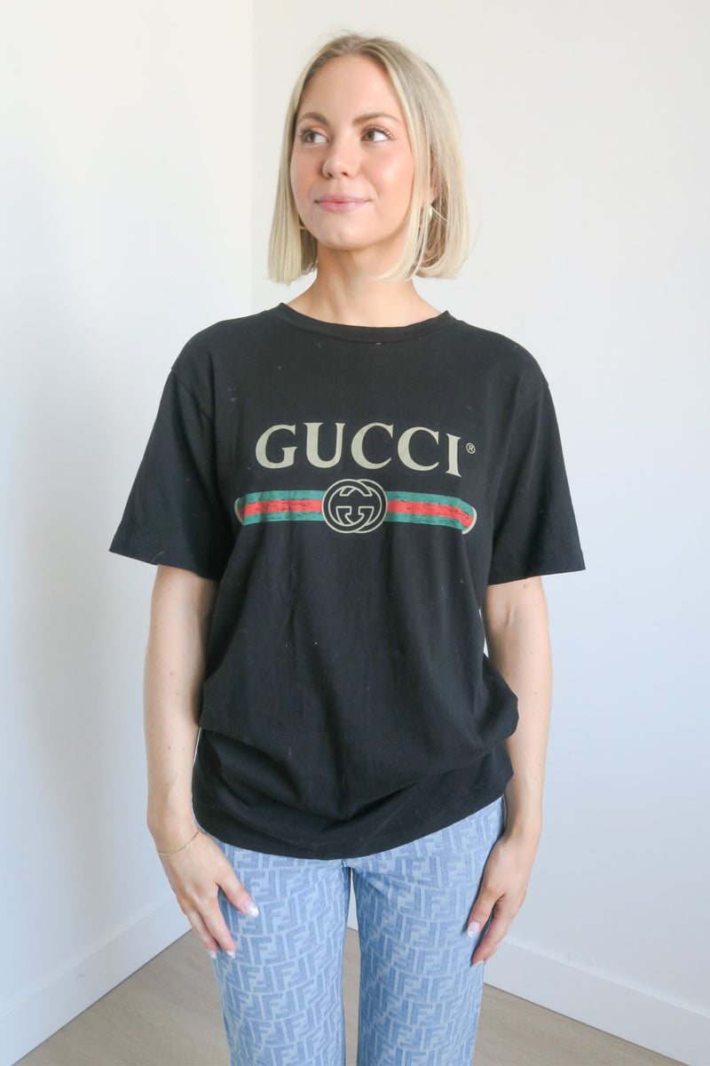 Gucci Distressed Logo T-Shirt sz XXS