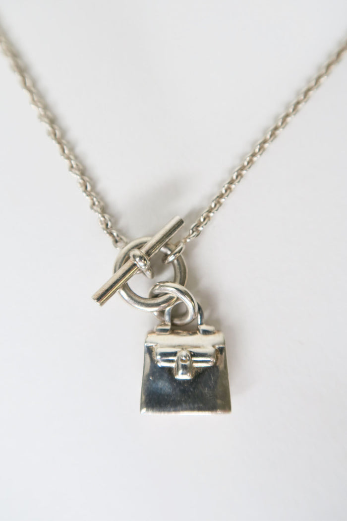 Hermès Amulettes Kelly Pendant Necklace