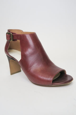 Maison Martin Margiela Leather Pumps sz 36.5 - Designer Pumps at The Find Luxury Resale - Vancouver, Canada