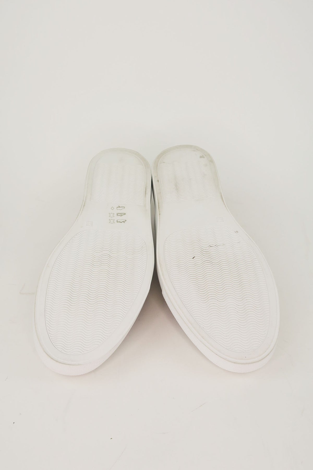 Woman by Common Projects Suede Sneakers sz 36