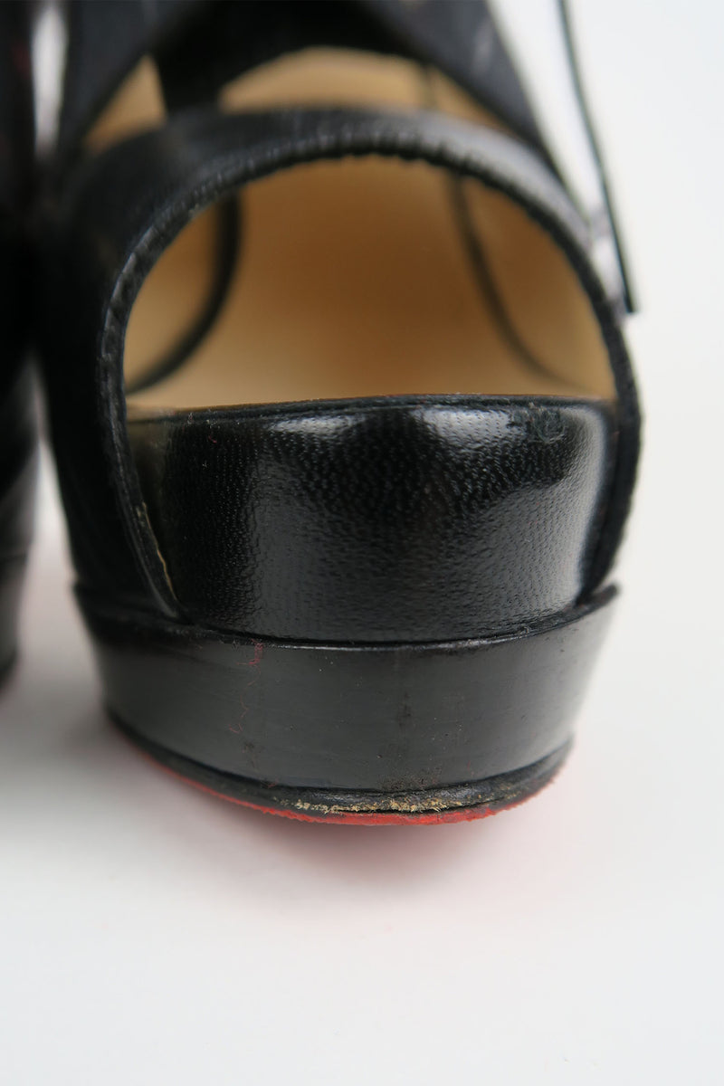 Christian Louboutin Pinstripe Pumps sz 36.5
