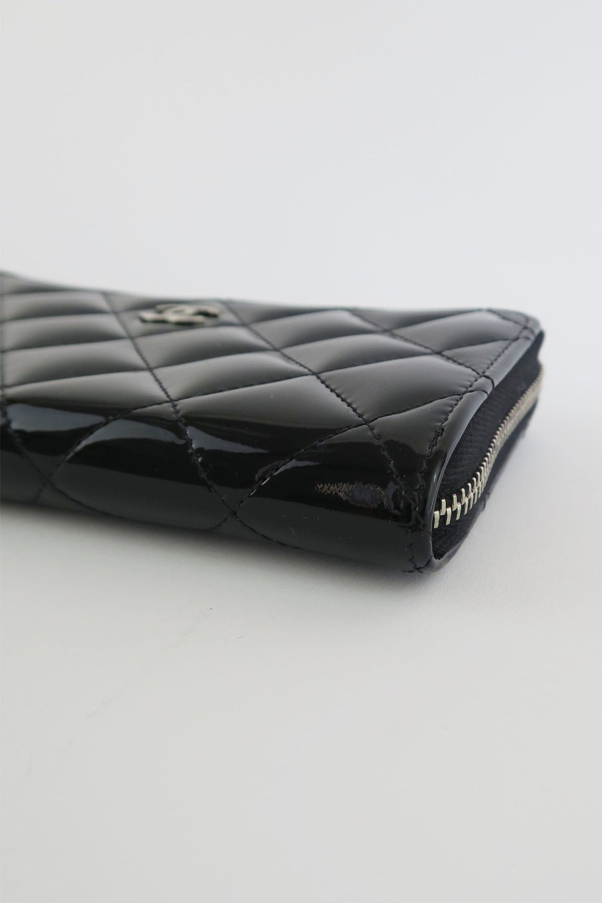 Chanel Small Zip-Around Interlocking CC Logo Continental Wallet