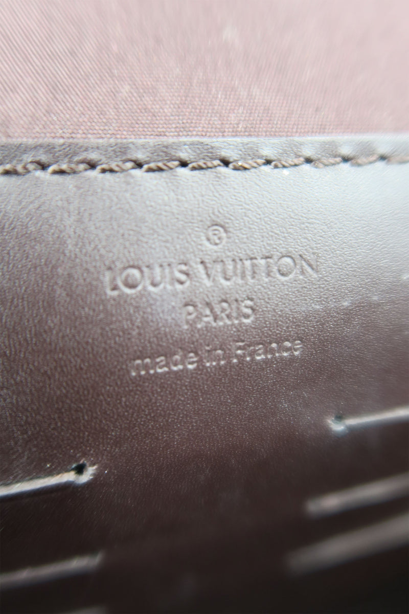 Louis Vuitton Vernis Ana Clutch