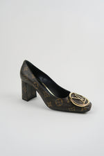 Louis Vuitton Signature Logo Pump sz 37