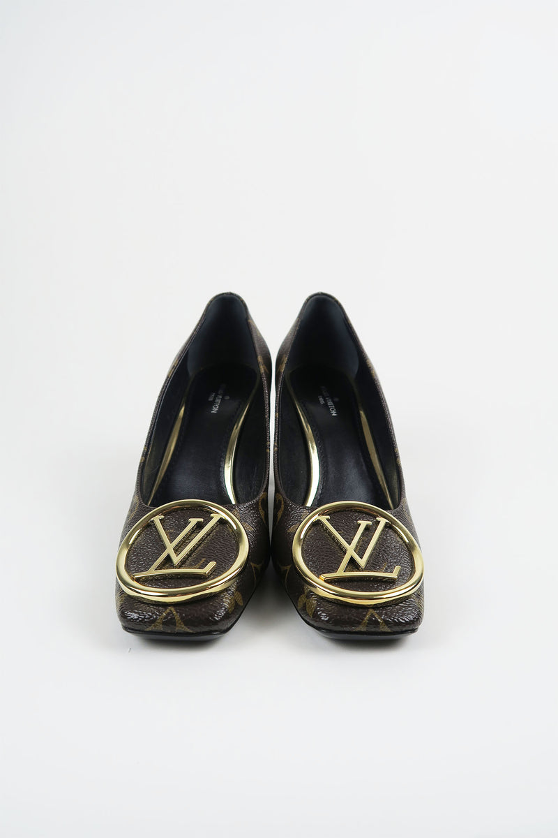 Louis Vuitton Signature Logo Pump sz 37