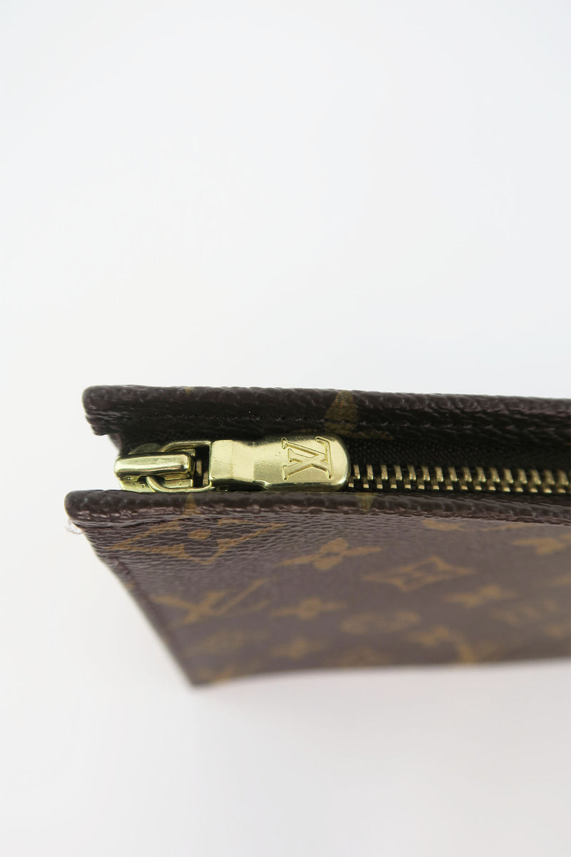 Louis Vuitton Monogram Toiletry Pouch 19