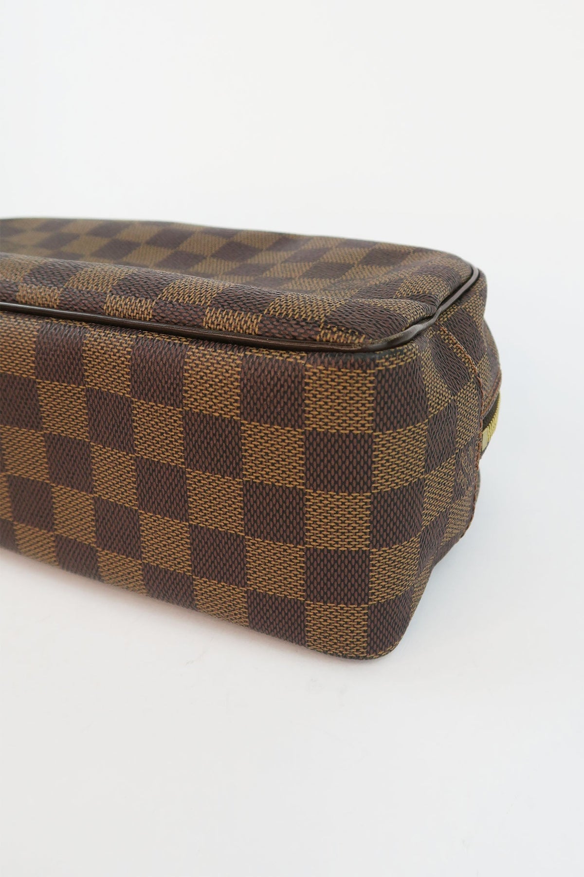 Louis Vuitton Damier Ebene Toiletry Bag 25