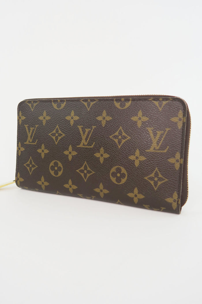 Louis Vuitton Monogram Zippy Organizer Wallet