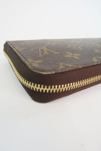 Louis Vuitton Monogram Zippy Organizer Wallet