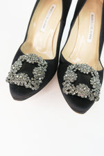 Manolo Blahnik Hangsi Pumps sz 37