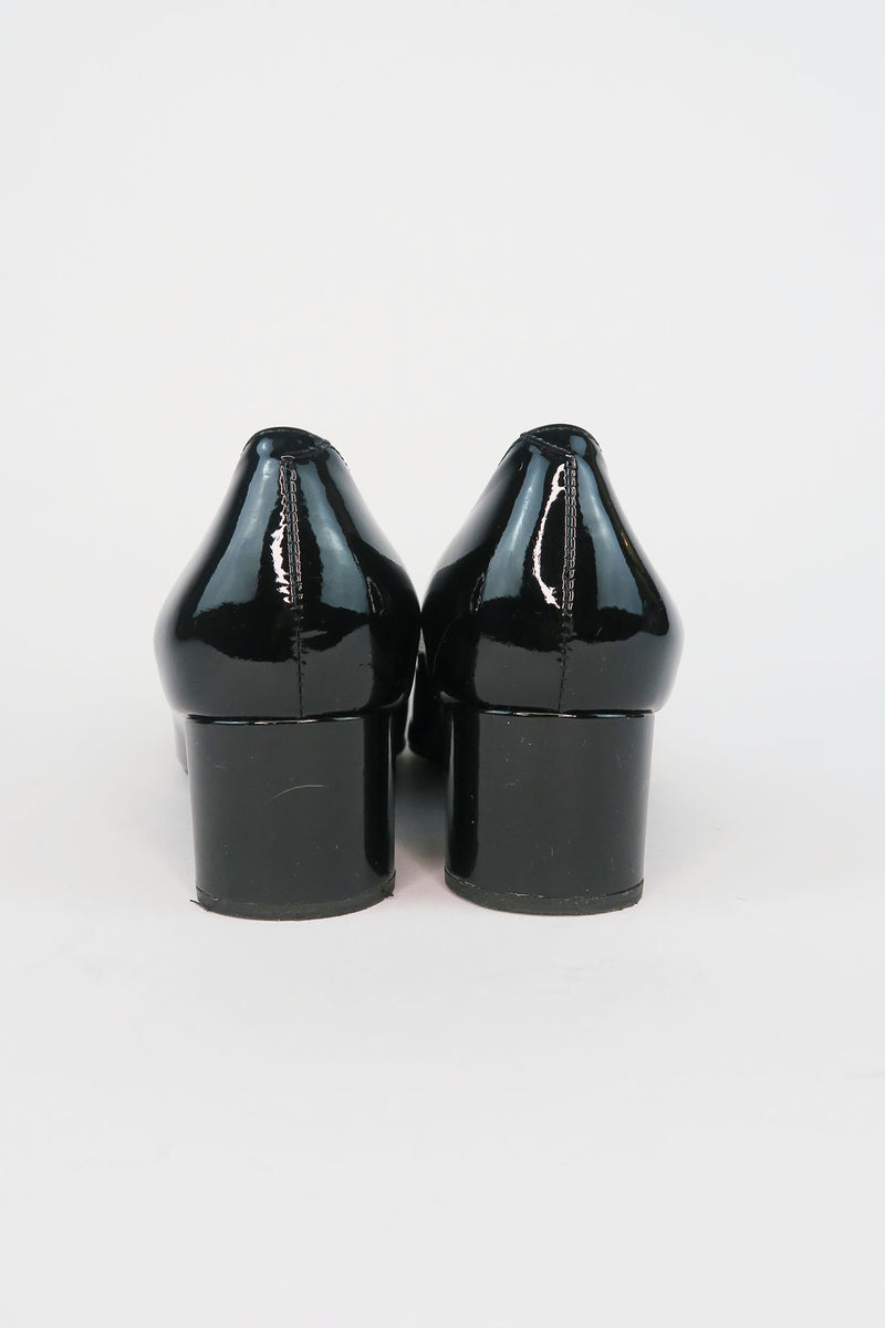 Roger Vivier Patent Leather Pump sz 37